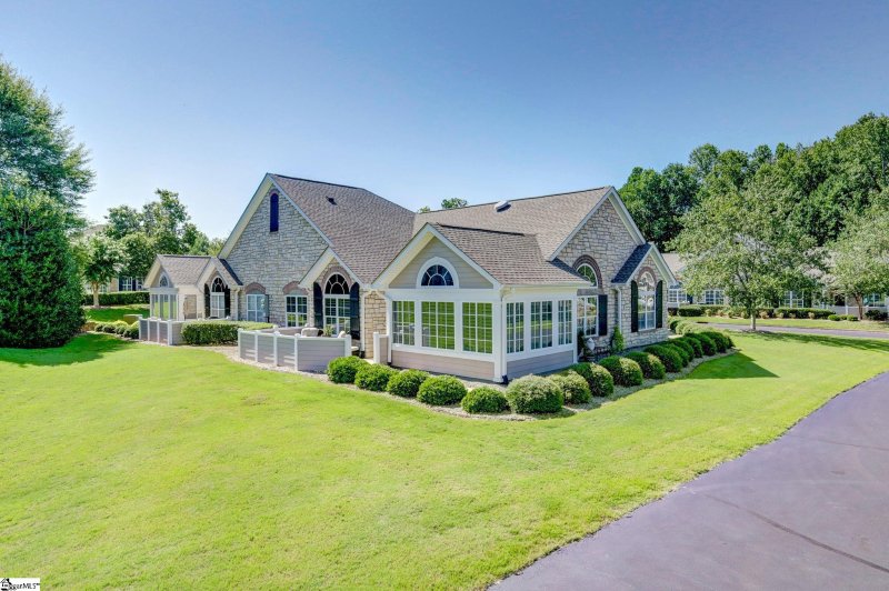 Property image 3 at 83 Fudora Circle, Simpsonville, SC 29681