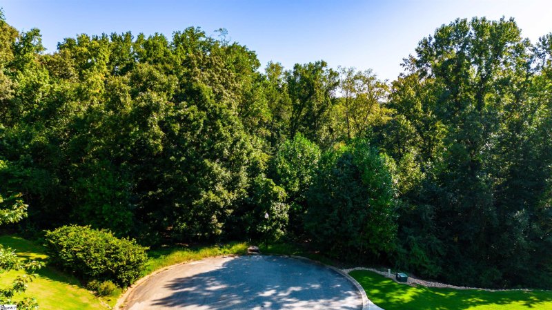 Property image 2 at 116 Hibiscus Drive, Easley, SC 29642