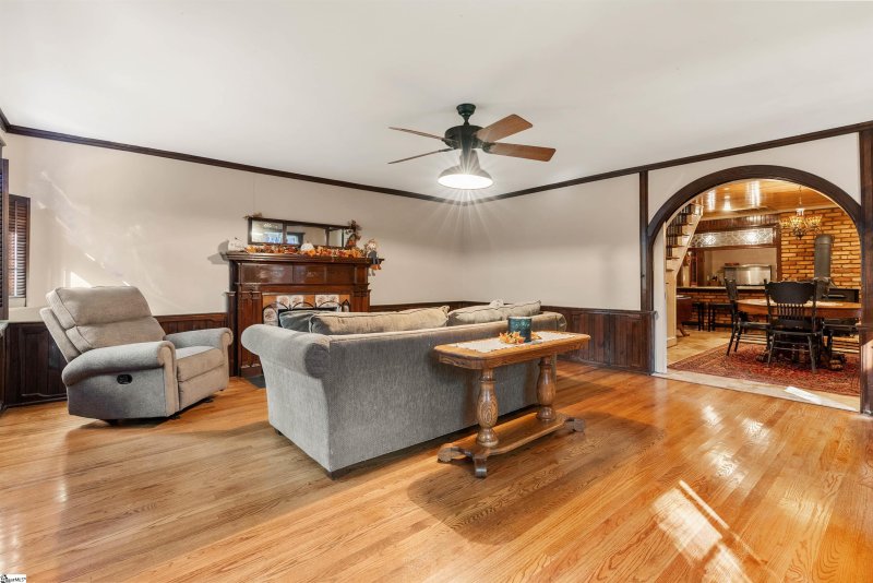 Property image 5 at 21 Rock Creek Drive, Greenville, SC 29605-1123