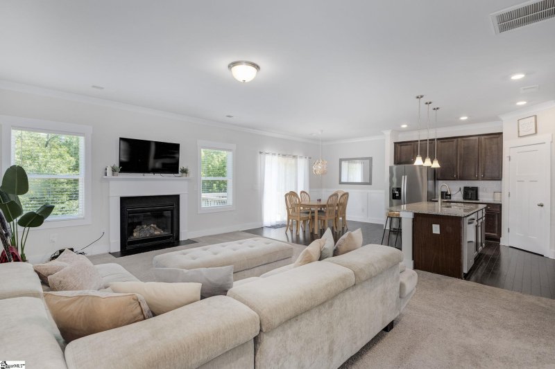 Property image 3 at 312 Jones Peak Drive, Simpsonville, SC 29681