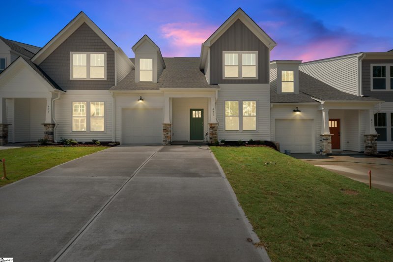 Property image 2 at 415 Ambleside Lane, Greenville, SC 29605