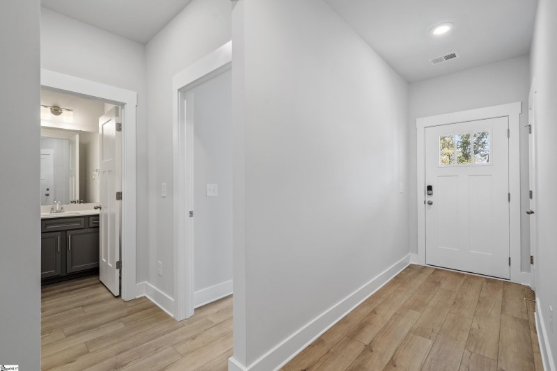 Property image 5 at 415 Ambleside Lane, Greenville, SC 29605