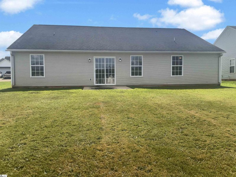 Property image 5 at 413 Bentridge Drive, Spartanburg, SC 29301