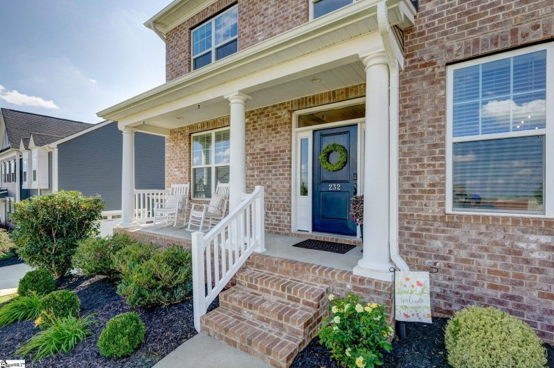Property image 2 at 232 Scotts Bluff Drive, Simpsonville, SC 29681