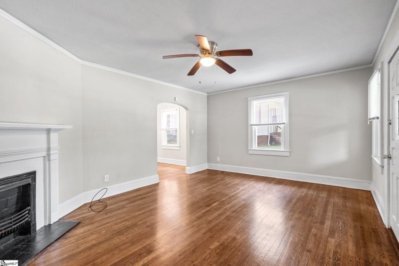 Property image 3 at 351 Saint Andrews Street, Spartanburg, SC 29306