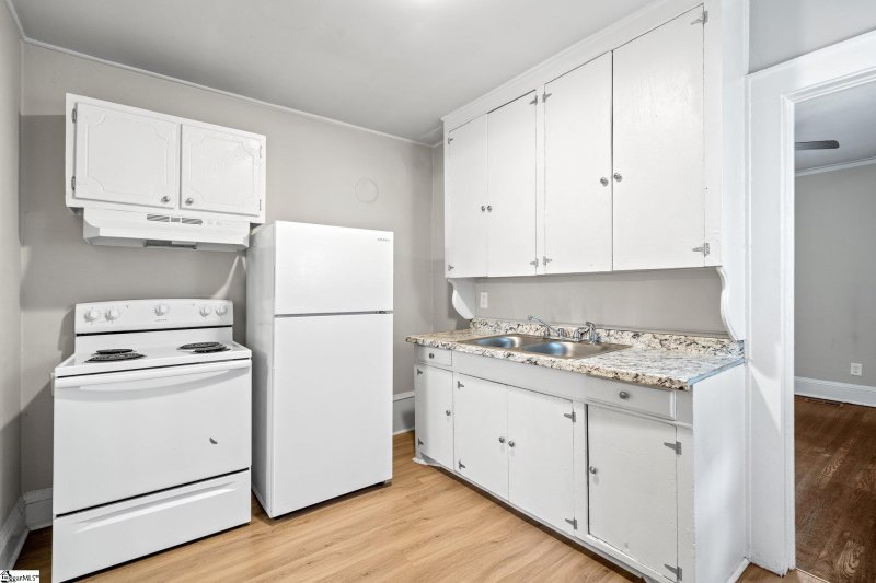 Property image 5 at 351 Saint Andrews Street, Spartanburg, SC 29306