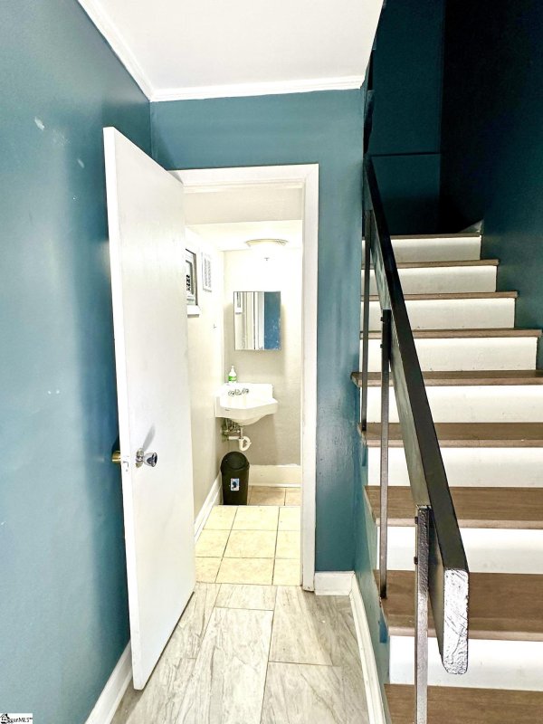 Property image 4 at 3706 E North Street, Greenville, SC 29615