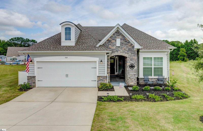 909 Miltona Lane