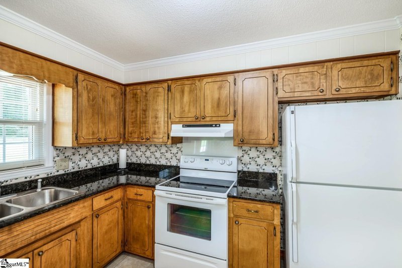 Property image 4 at 155 Shelton Drive, Spartanburg, SC 29307