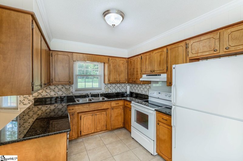 Property image 5 at 155 Shelton Drive, Spartanburg, SC 29307