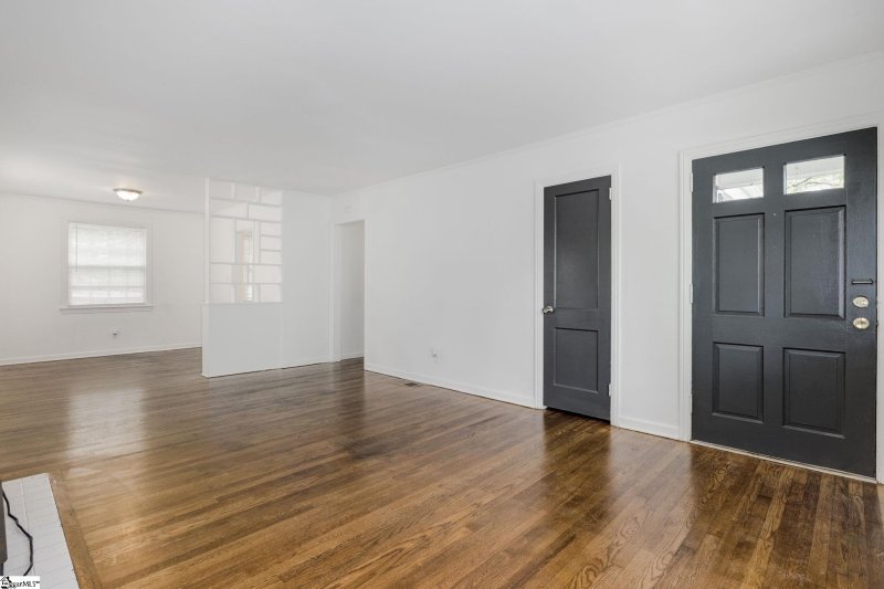 Property image 5 at 561 Lucerne Drive, Spartanburg, SC 29302