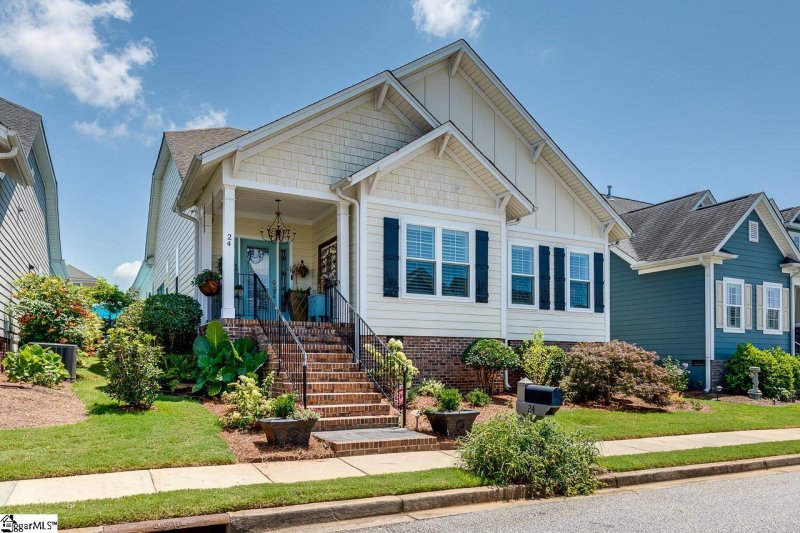 Property image 2 at 24 Flintwood Drive, Simpsonville, SC 29681