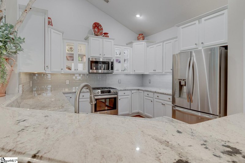 Property image 5 at 24 Flintwood Drive, Simpsonville, SC 29681