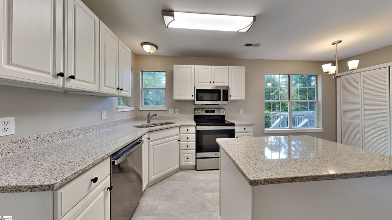 Property image 3 at 3 E Loden Drive, Simpsonville, SC 29681-4307