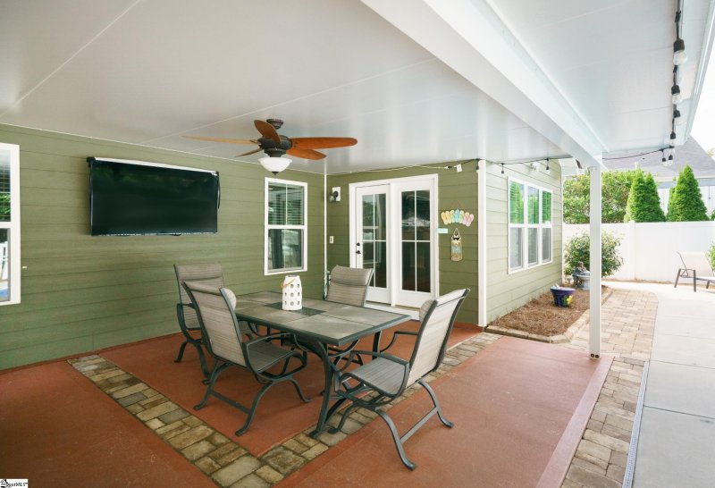 Property image 3 at 109 Waters Run Lane, Simpsonville, SC 29681