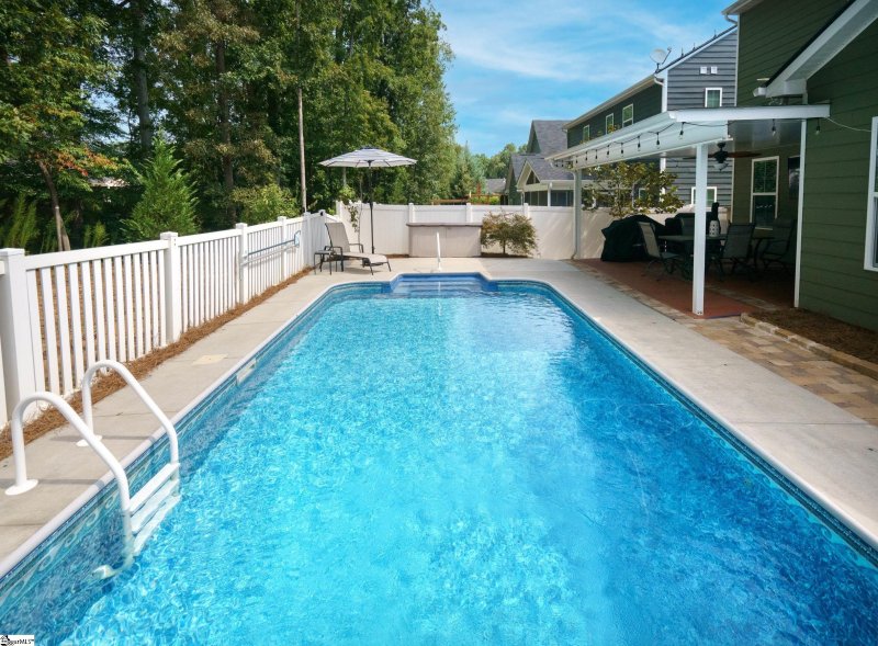 Property image 5 at 109 Waters Run Lane, Simpsonville, SC 29681
