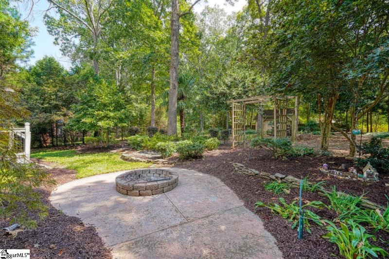 Property image 2 at 229 Bent Oak Way, Spartanburg, SC 29301