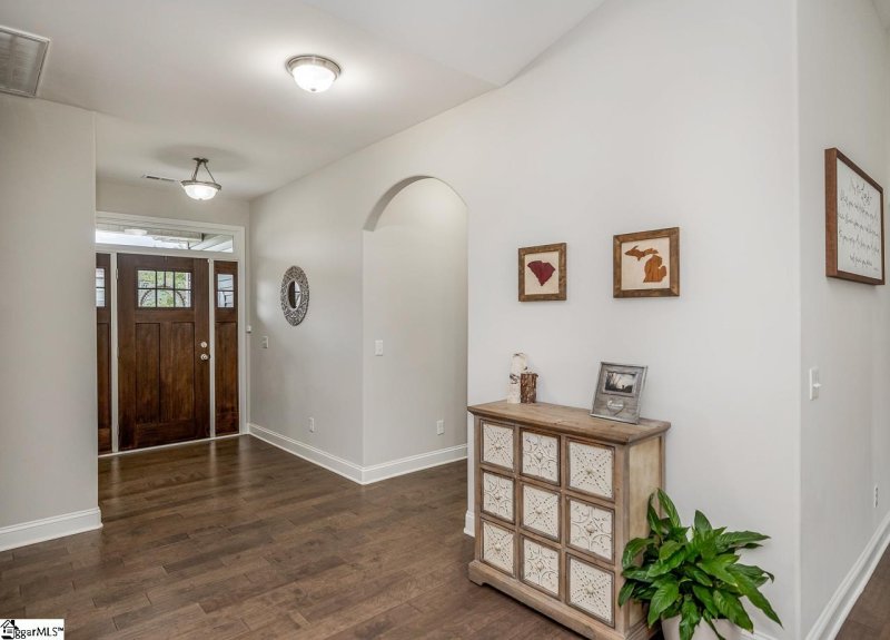 Property image 3 at 524 Turning Leaf Lane, Greer, SC 29651