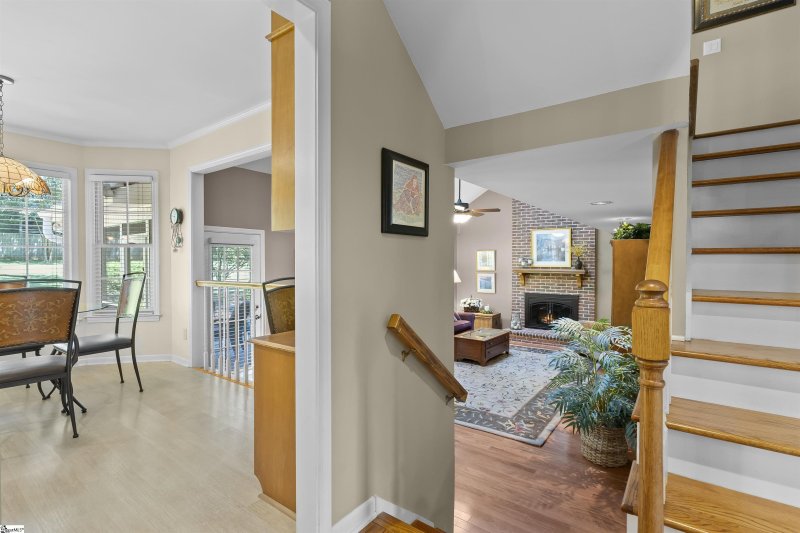 Property image 3 at 113 Glenbriar Court, Simpsonville, SC 29681