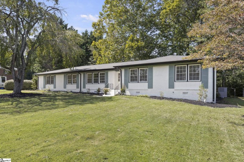 Property image 3 at 41 Dagenham Drive, Greenville, SC 29615