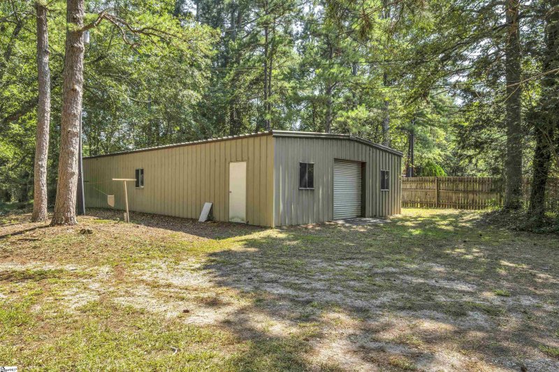 Property image 2 at 1307 NE Main Street, Simpsonville, SC 29681