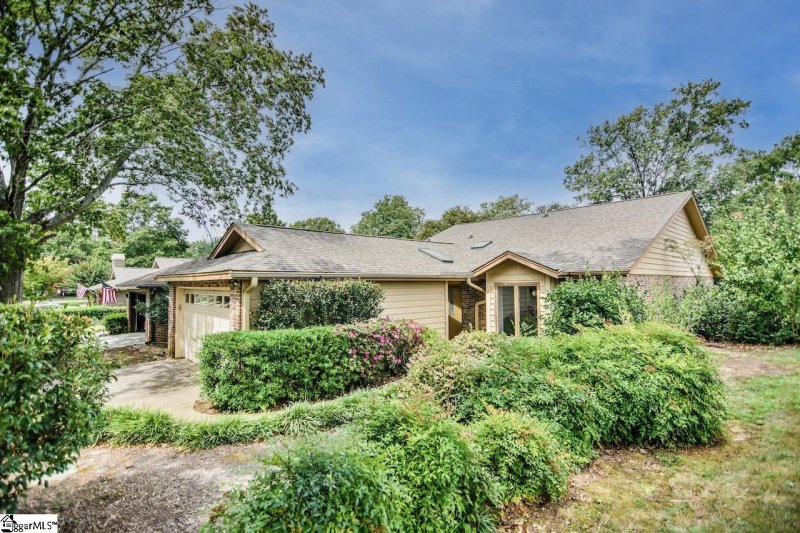 Property image 2 at 158 Tanager Circle, Greer, SC 29650