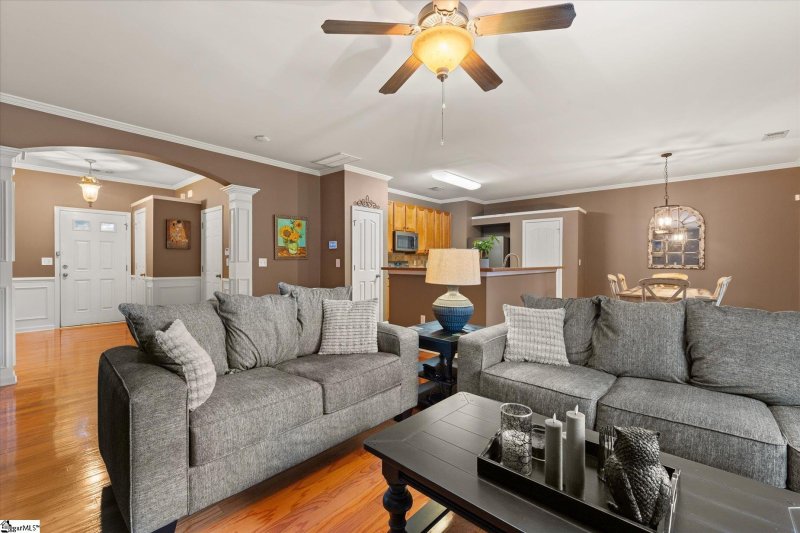 Property image 3 at 206 KNOLL RIDGE Drive, Greer, SC 29651-5118