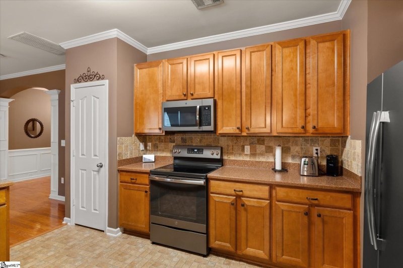 Property image 5 at 206 KNOLL RIDGE Drive, Greer, SC 29651-5118