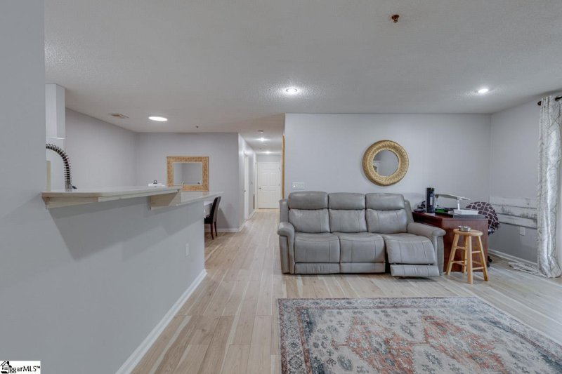 Property image 4 at 104 McKenna Circle, Greenville, SC 29615