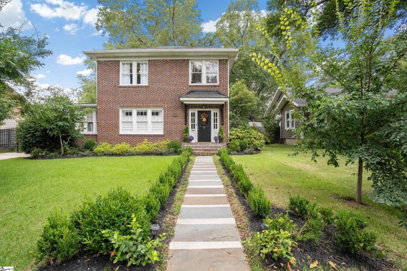 Property image 2 at 110 Elm Street, Greenville, SC 29605