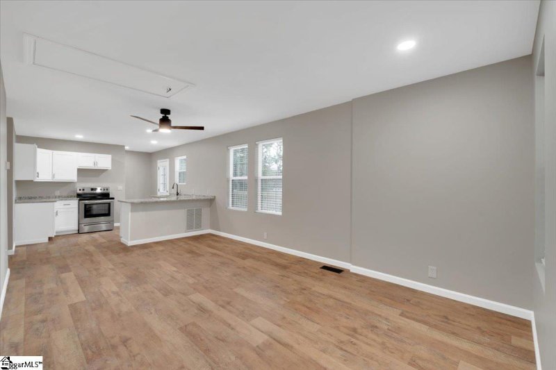 Property image 3 at 153 Cobb Street, Easley, SC 29640