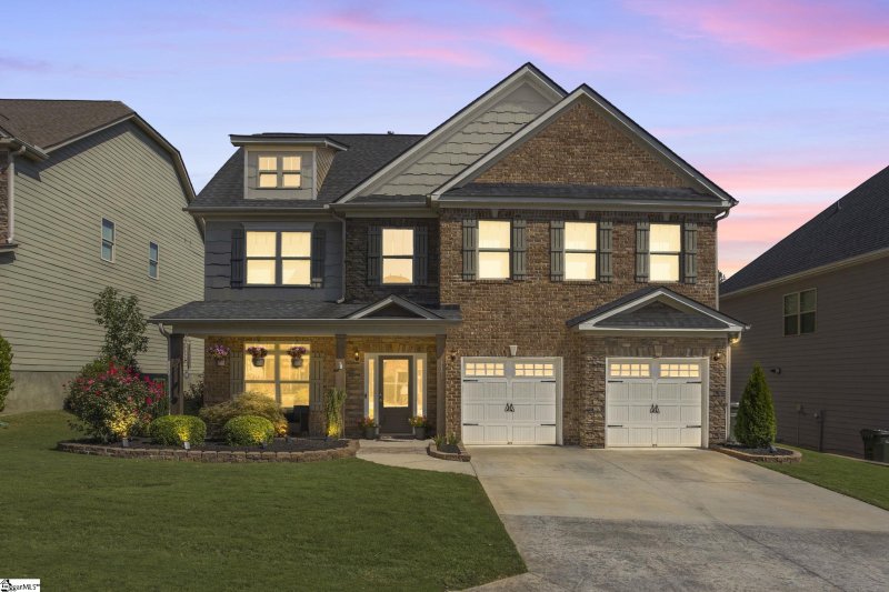 Property image 2 at 117 Redcroft Drive, Greer, SC 29651