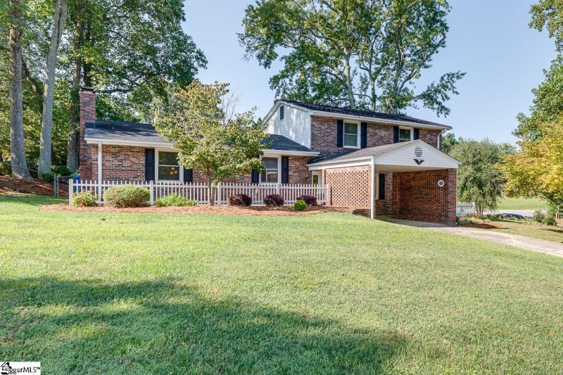 Property image 2 at 202 Sycamore Drive, Mauldin, SC 29662