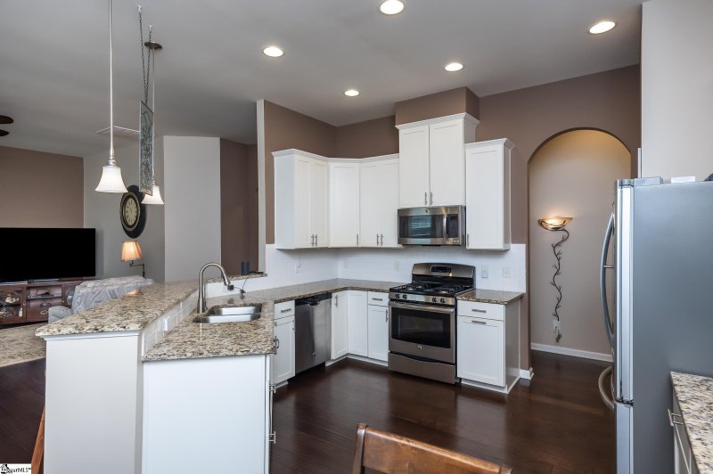 Property image 4 at 10 Laurel Springs Drive, Travelers Rest, SC 29690