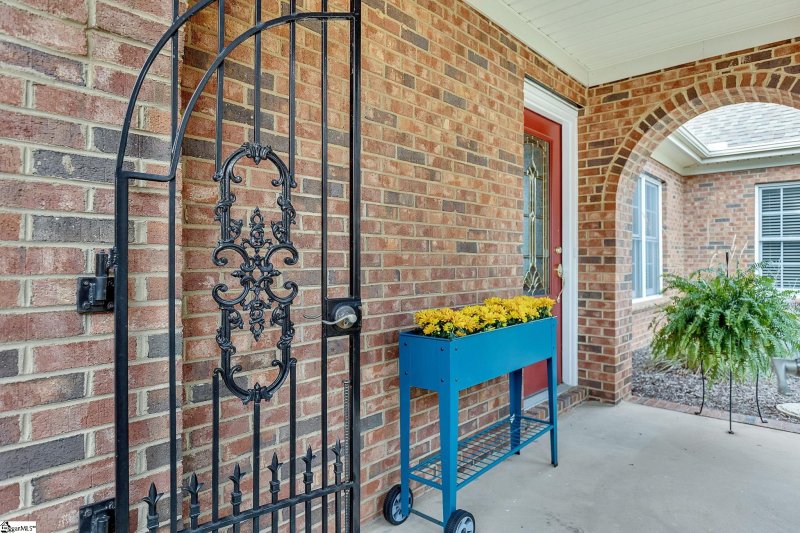 Property image 3 at 314 Banbury Circle, Simpsonville, SC 29681