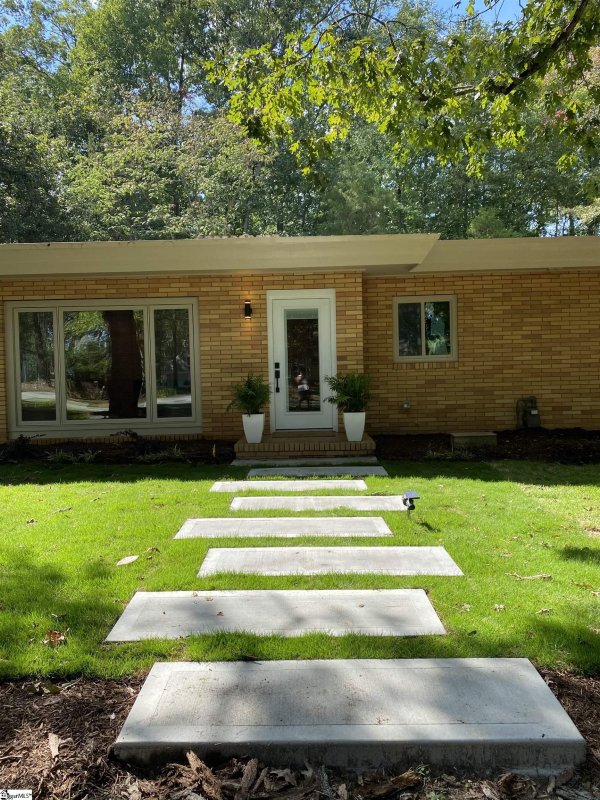 Property image 2 at 410 Rockmont Road, Greenville, SC 29615