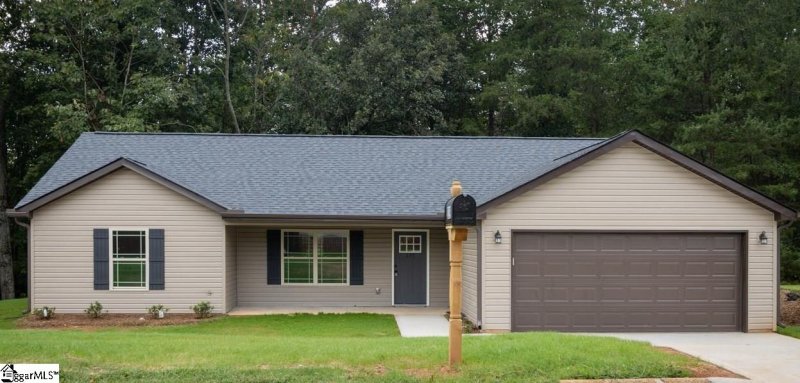 Property image 2 at 119 PATIO Road, Easley, SC 29642