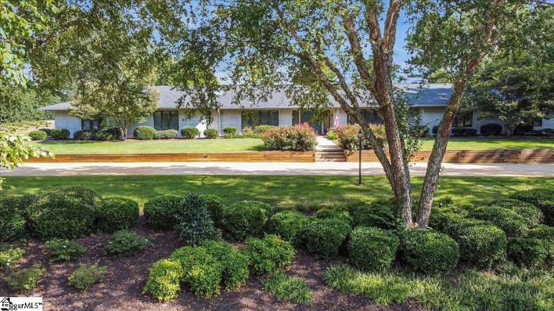 Property image 2 at 9 Valley Oak Drive, Greenville, SC 29617