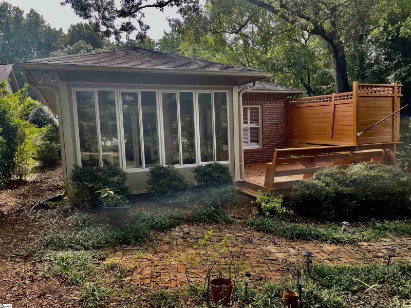 Property image 2 at 702 Quail Run Drive, Greenville, SC 29605