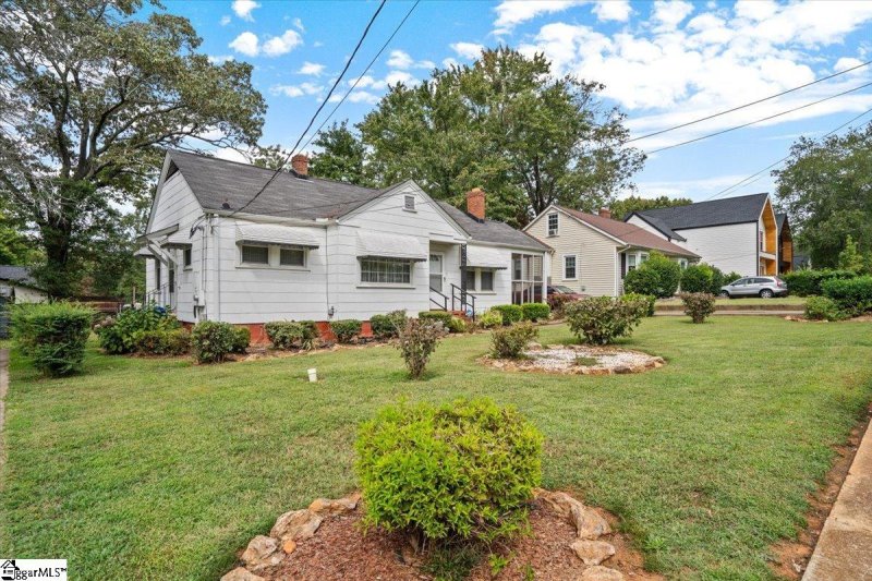 Property image 3 at 32 Pleasant Ridge Avenue, Greenville, SC 29605