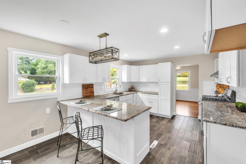 Property image 2 at 436 Blackwood Drive, Spartanburg, SC 29307