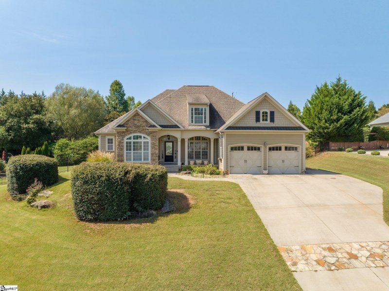 Property image 4 at 111 Elevation Court, Greer, SC 29651