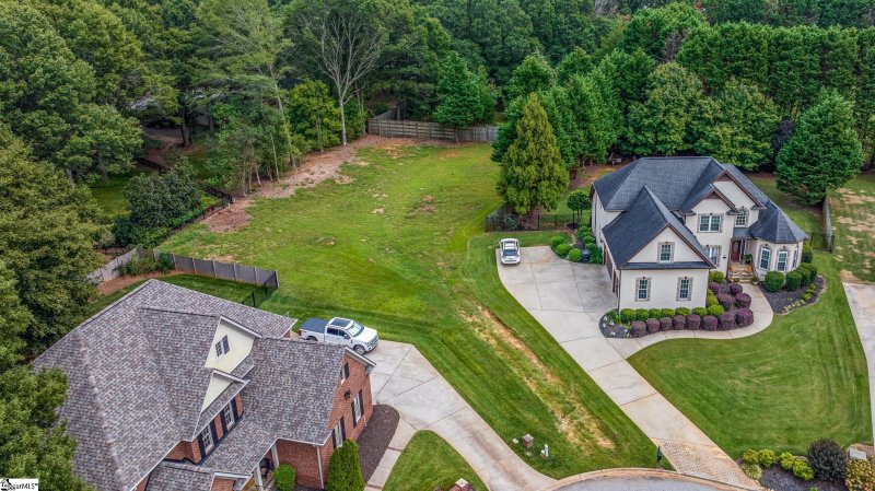 Property image 3 at 120 Lavender Hill Court, Simpsonville, SC 29681