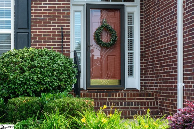 Property image 3 at 11 Jessamine Court, Greenville, SC 29615