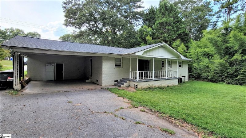 Property image 4 at 504 Hunts Bridge Road, Greenville, SC 29617