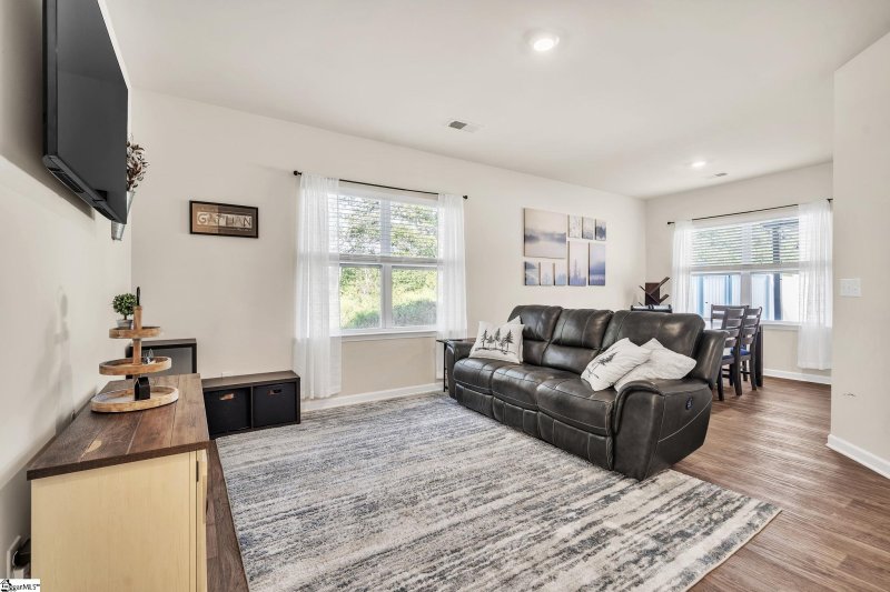 Property image 3 at 122 Southridge Court, Easley, SC 29642