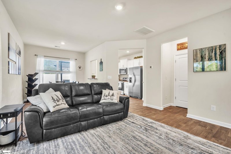 Property image 4 at 122 Southridge Court, Easley, SC 29642