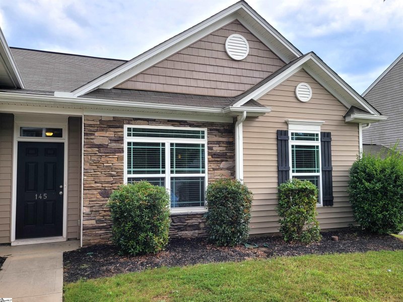 Property image 3 at 145 Windsor Creek Court, Simpsonville, SC 29681