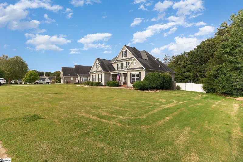 Property image 3 at 105 Edens Garden Way, Six Mile, SC 29682