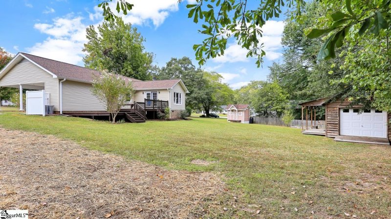 Property image 5 at 104 Stonehenge Court, Taylors, SC 29687